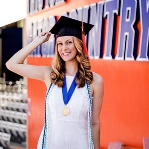 Meet your Posher, Kelly